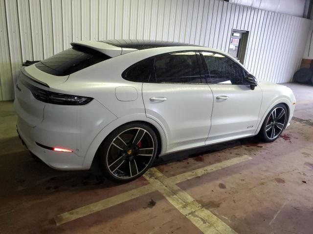 PORSCHE CAYENNE GTS COUPE 2022