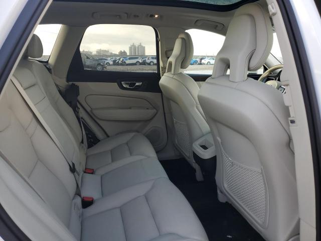 VOLVO XC60 T5 MOMENTUM 2018