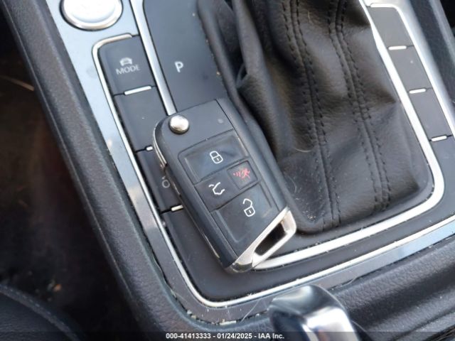 VOLKSWAGEN GOLF ALLTRACK 2017