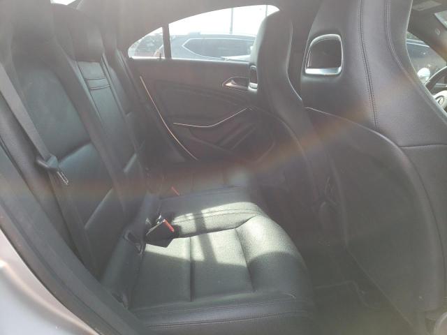 MERCEDES-BENZ CLA 250 4MATIC 2015