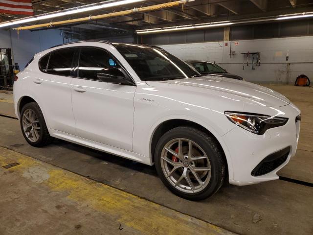 ALFA ROMEO STELVIO TI 2022