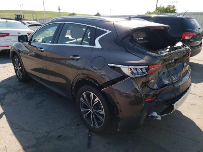 2018 INFINITI QX30 BASE