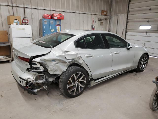 VOLVO S60 T6 MOMENTUM 2020