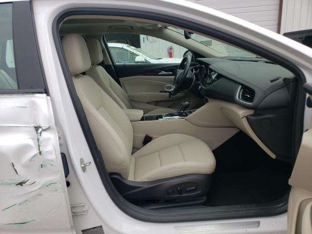 BUICK REGAL TOURX ESSENCE 2018