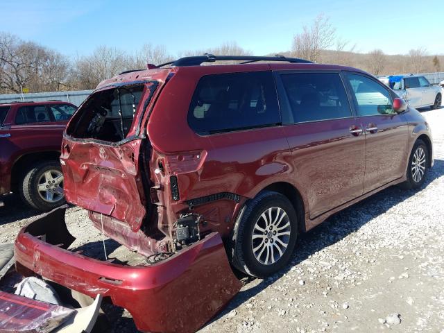 TOYOTA SIENNA XLE 2018