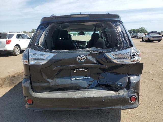 TOYOTA SIENNA SE 2020