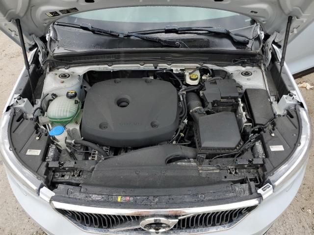VOLVO XC40 T5 MOMENTUM 2019