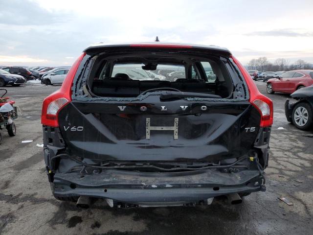 VOLVO V60 PREMIER 2015
