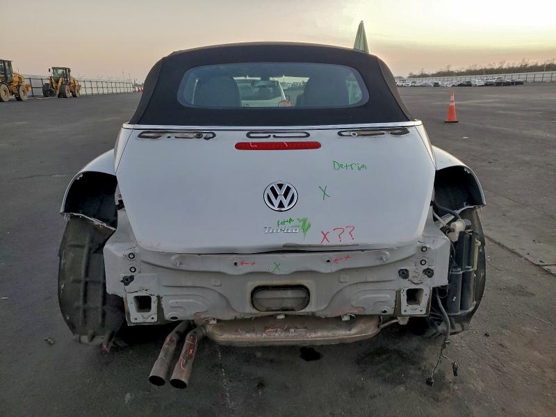 VOLKSWAGEN BEETLE S 2018
