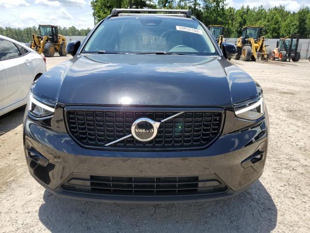 VOLVO XC40 PLUS 2023