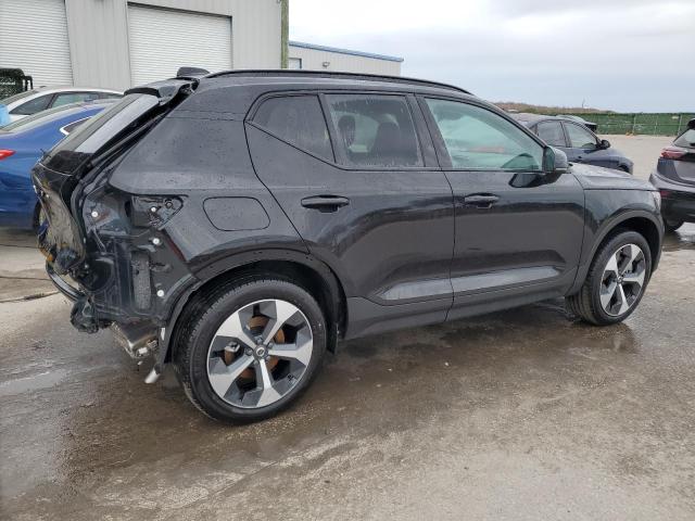 VOLVO XC40 CORE 2024