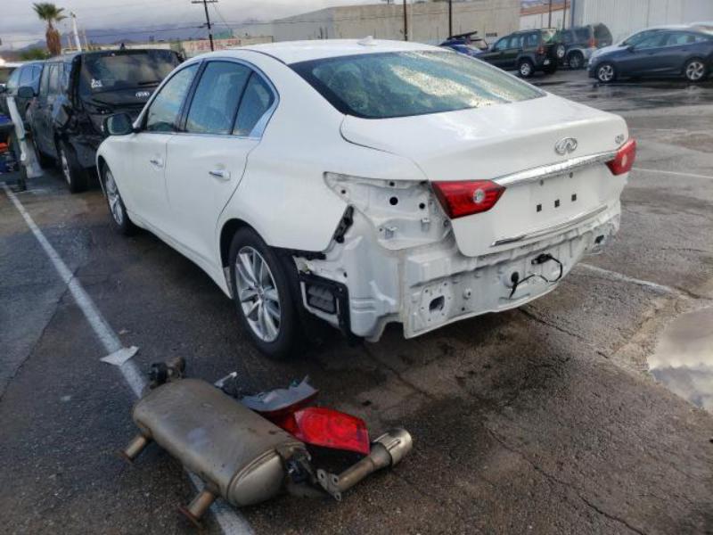 INFINITI Q50 BASE 2015