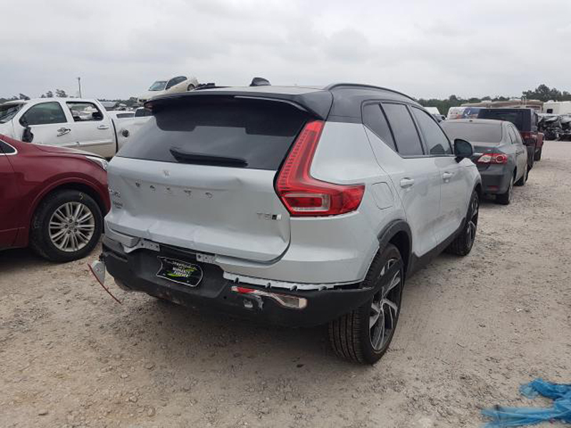 VOLVO XC40 T5 R-DESIGN 2020