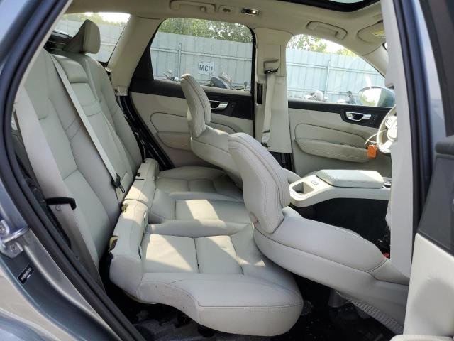 VOLVO XC60 T5 MOMENTUM 2021