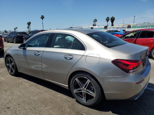 MERCEDES-BENZ A 220 2019