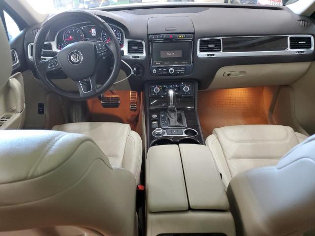 VOLKSWAGEN TOUAREG V6 2015