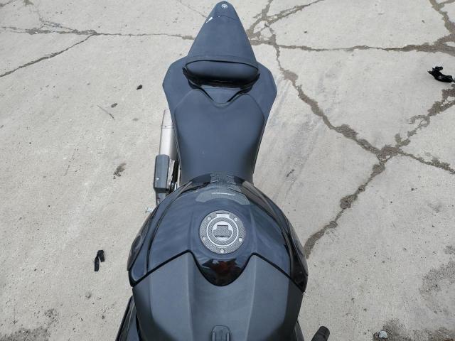 YAMAHA YZFR6 2009