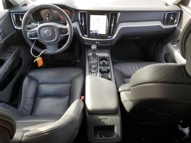 VOLVO V60 CROSS COUNTRY T5 MOMENTUM 2021