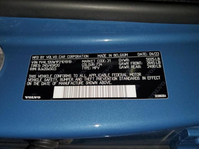 VOLVO XC40 PLUS 2023