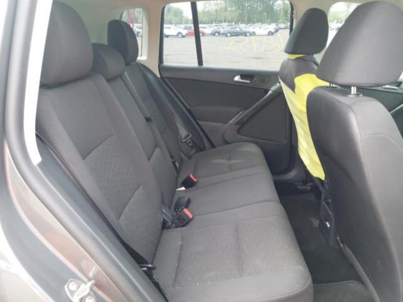VOLKSWAGEN TIGUAN S 2015