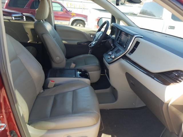 TOYOTA SIENNA XLE 2018