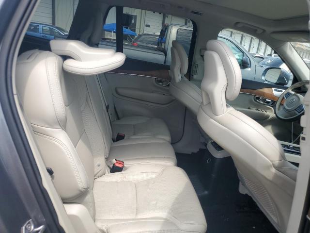 VOLVO XC90 T8 2017