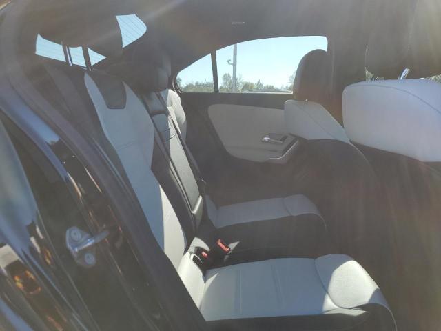MERCEDES-BENZ A 220 4MATIC 2019