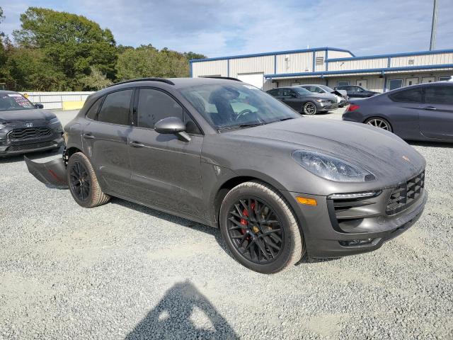 PORSCHE MACAN GTS 2017