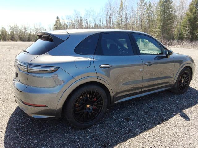 PORSCHE CAYENNE GTS 2021