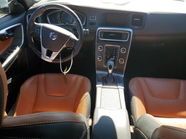 VOLVO V60 PREMIER 2015