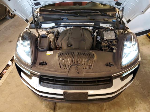 PORSCHE MACAN 2022