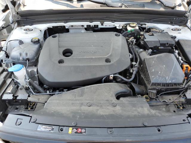 VOLVO XC40 PLUS 2024