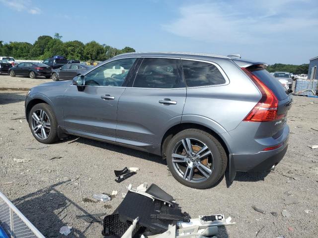 VOLVO XC60 T5 MOMENTUM 2021