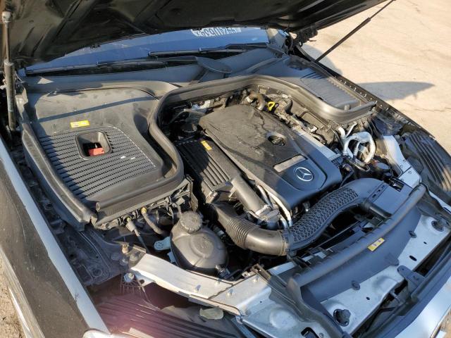 MERCEDES-BENZ GLC 300 2016