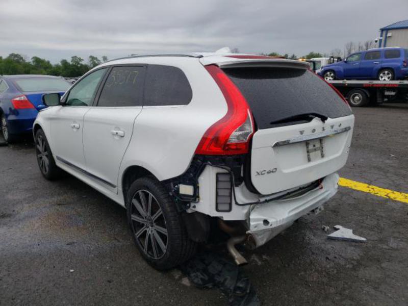 2017 VOLVO XC60 T6 INSCRIPTION