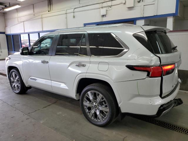 TOYOTA SEQUOIA SR5 2024