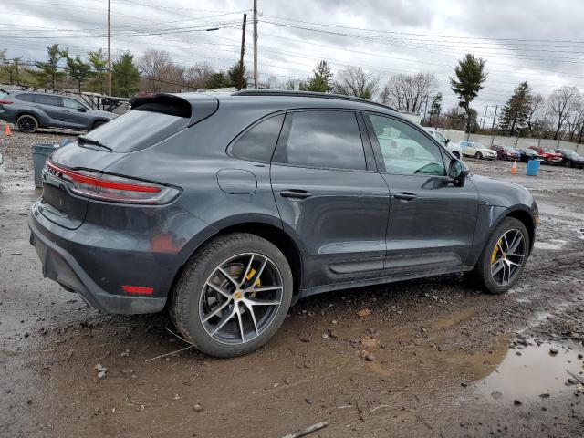PORSCHE MACAN 2021
