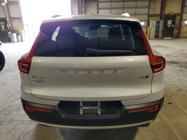 VOLVO XC40 T5 MOMENTUM 2021