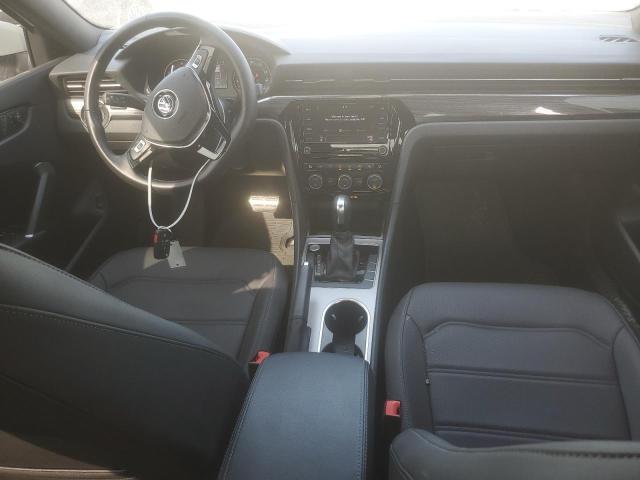 VOLKSWAGEN PASSAT R-LINE 2021