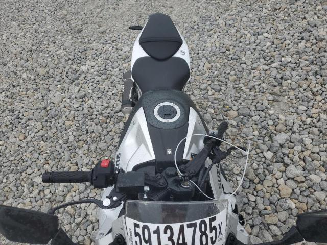 SUZUKI GSX800 2024
