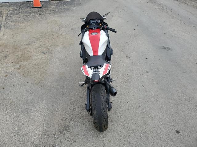 YAMAHA YZFR7 2022