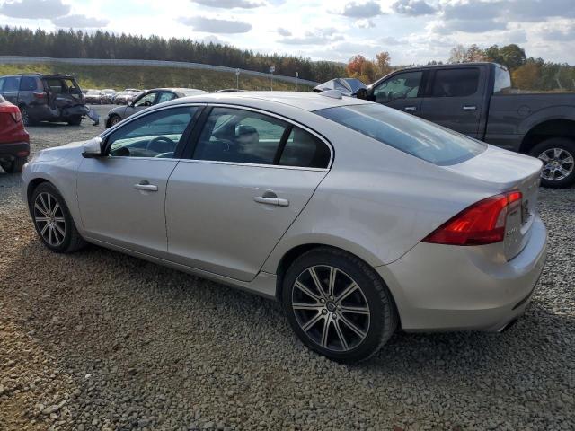 VOLVO S60 PLATINUM 2017