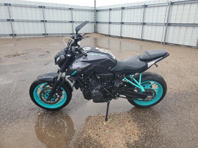 YAMAHA MT07 2024