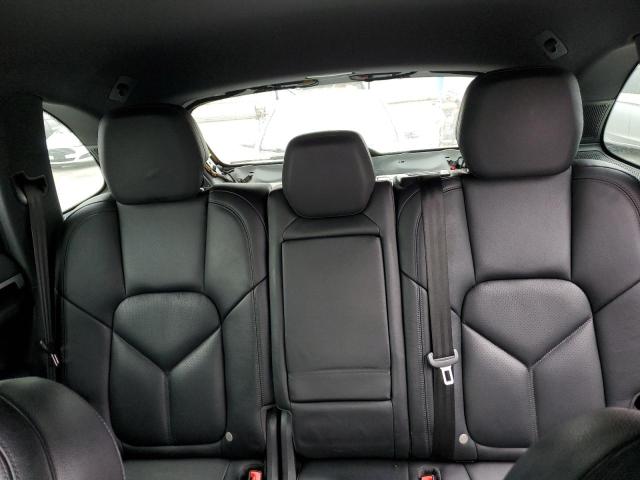 PORSCHE CAYENNE 2018