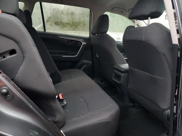 TOYOTA RAV4 LE 2021