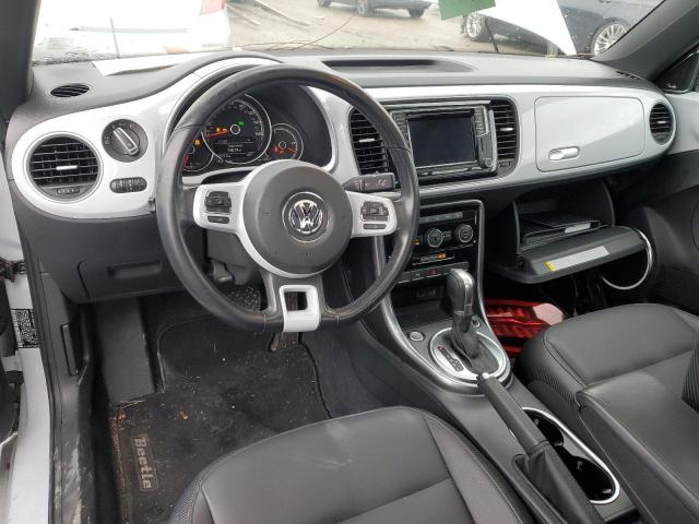 VOLKSWAGEN BEETLE SE 2018