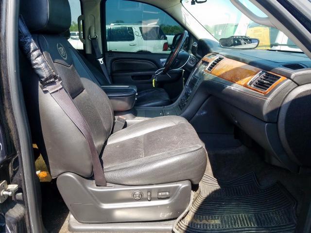 CADILLAC ESCALADE PLATINUM 2013