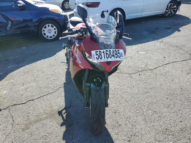 TRIUMPH DAYTONA 660 2025