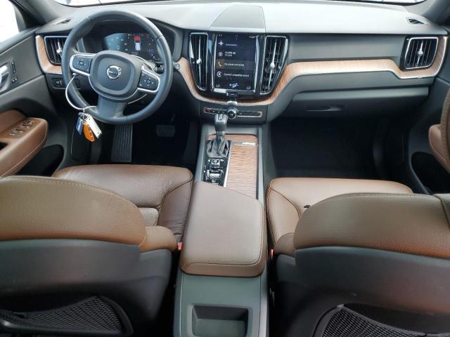 VOLVO XC60 T5 MOMENTUM 2021