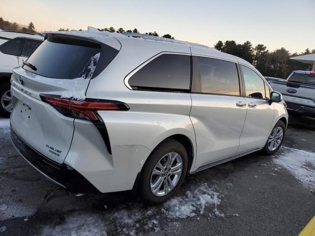 TOYOTA SIENNA LIMITED 2023